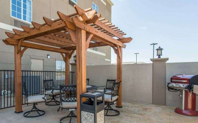 MainStay Suites Midland