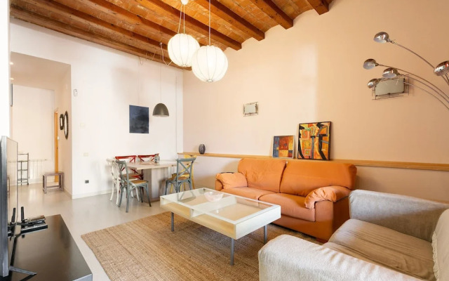 Moianes Apartment by Olala Homes