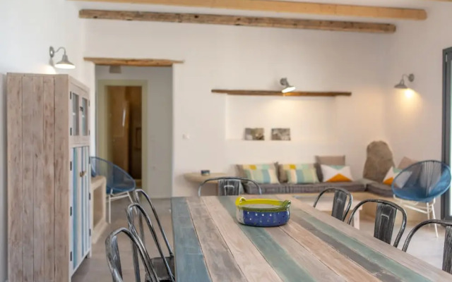 Mikri Villas