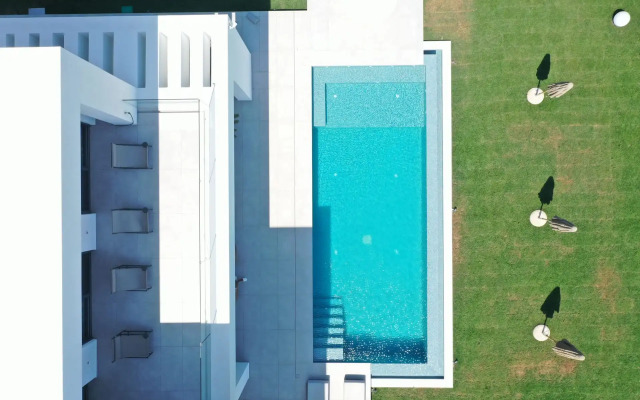 Omnia Villa