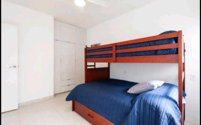 Pennsylvania WTC High End 1parking/2BR/2BA