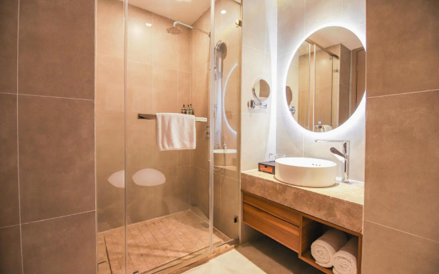 Homeinn Plus(Huhehaote Wendu City Plaza Branch)