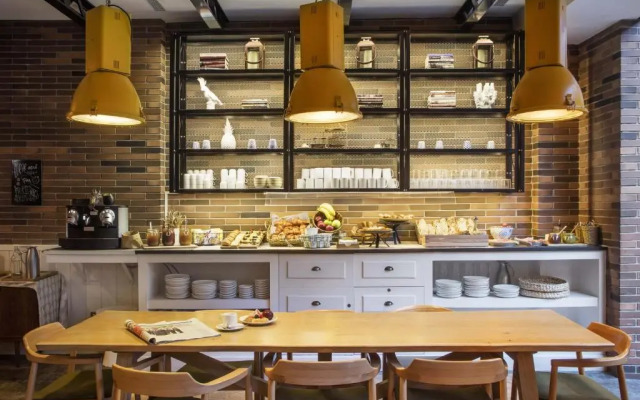 Hotel Praktik Bakery