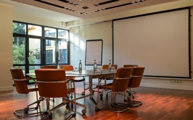 Zeller Hotel & Restaurant