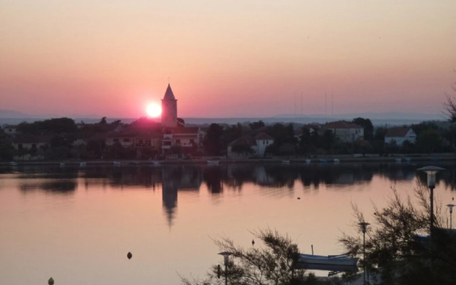 Ljilja - 10m From the sea With Parking - A4