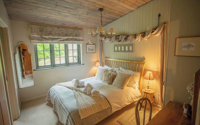 The Owl's Shack