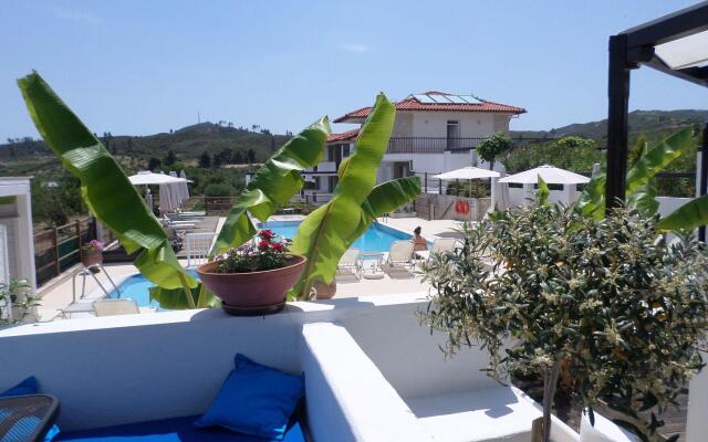 Ampelia Hotel