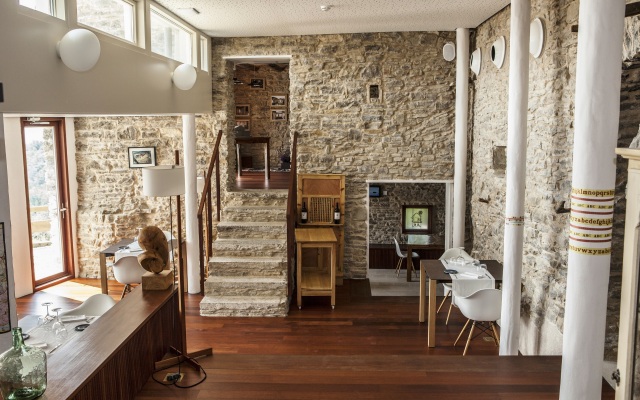 La Demba Art-Hotel & Restaurant