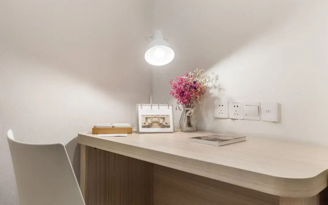 Hanting Hotel(Guangzhou Shiqiao Pedestrian Street)