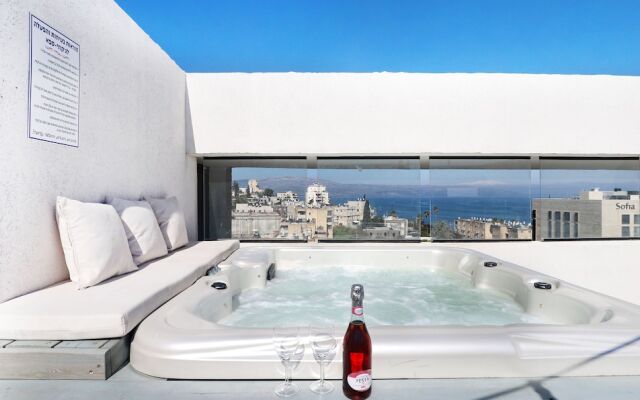 YalaRent Migdalor Apartments with Sea Views