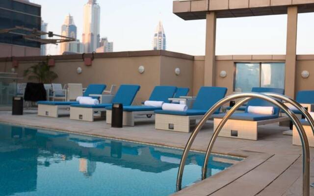 Pullman Dubai Jumeirah Lakes Towers - Hotel and Residence