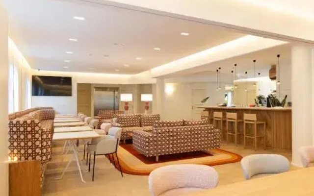 Le Plessis Grand Hotel