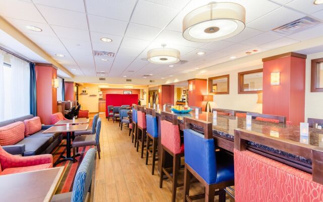 Hampton Inn Rochester-South