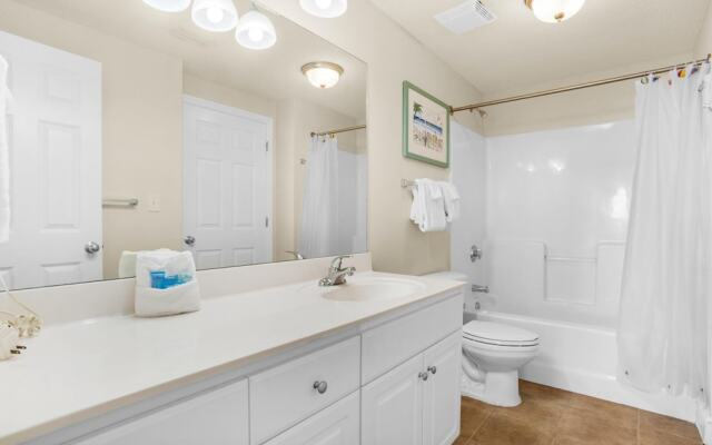 Majestic Beach Towers 1-407