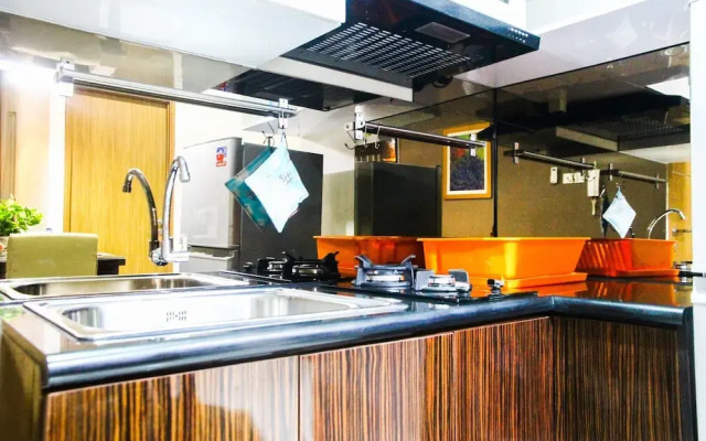 Luxury 1BR with Study Room The Oasis Apartment