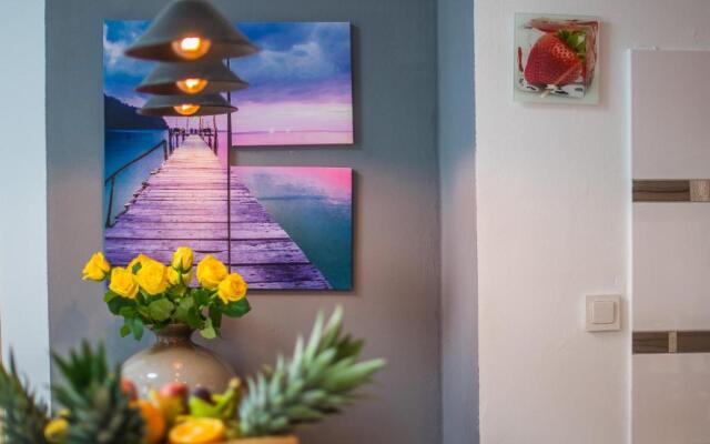 Charming house on the beach and Deluxe Apartment