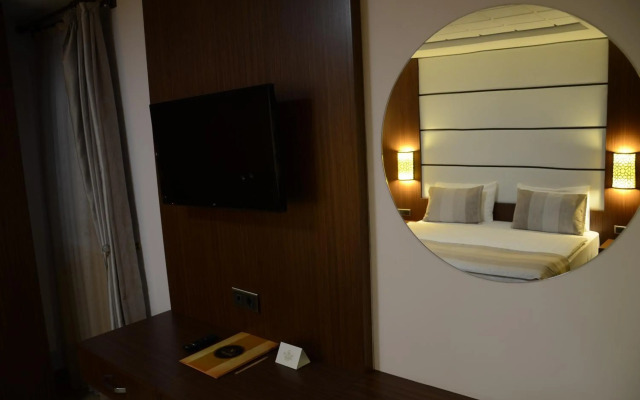 Safa Royal Museum Hotel