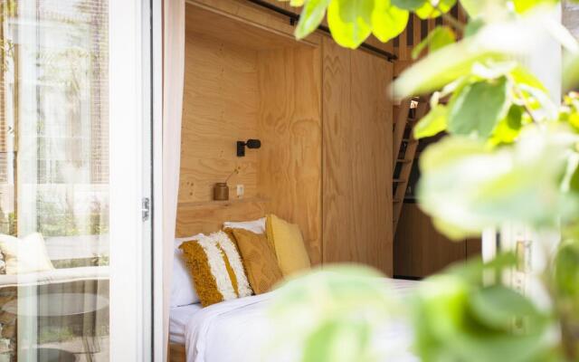 Lovely and charming guesthouse near city center, close to Rotterdam