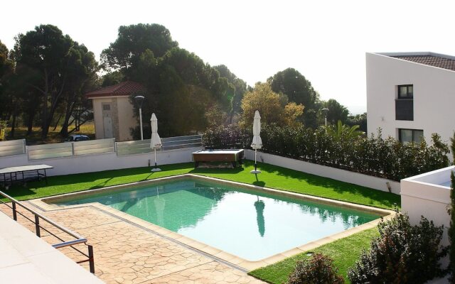 Scenic Villa in Palau Saverdera With Private Swimming Pool