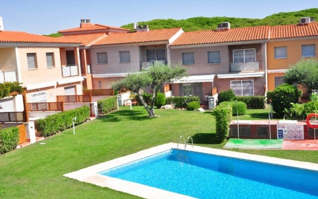 Casa Vista a la Piscina Para 5 Personas en Cambrils