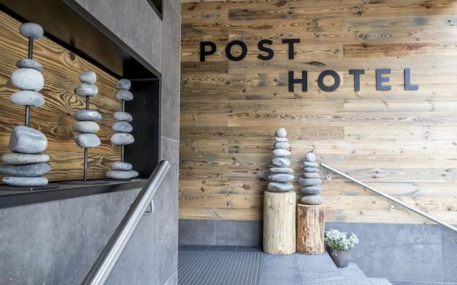 Post Hotel