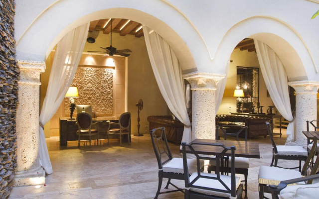 Bastión Luxury Hotel
