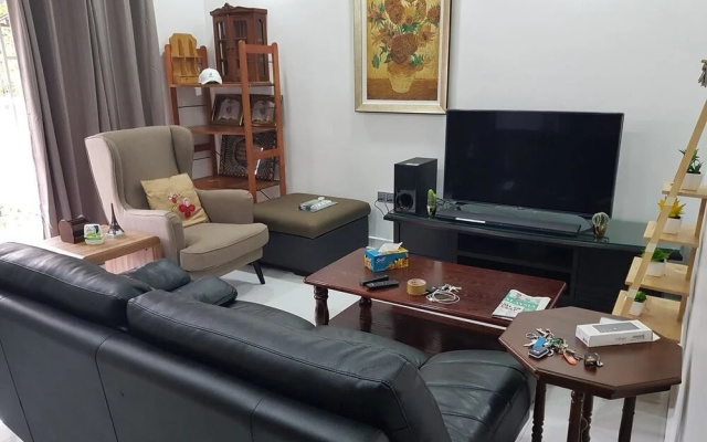 Corner House Near KLIA and Sepang Circuit