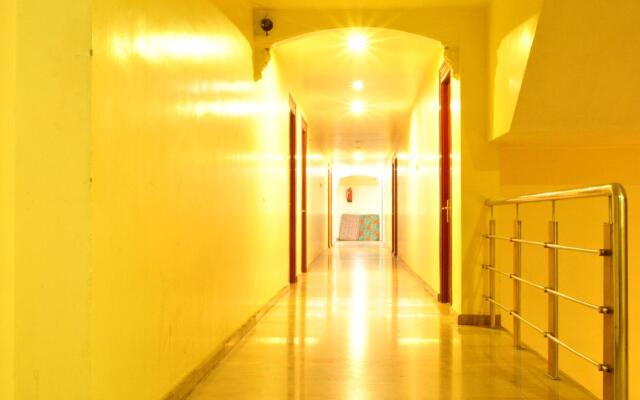 Oyo 47787 Sri Annapoorna Towers