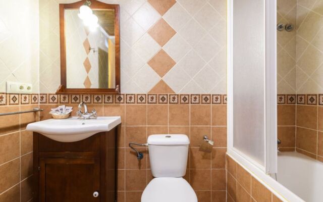 House Angelita Olocau del Rey 13406