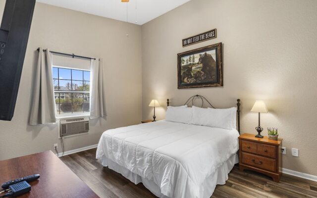 Cozy Family Resort Getaway