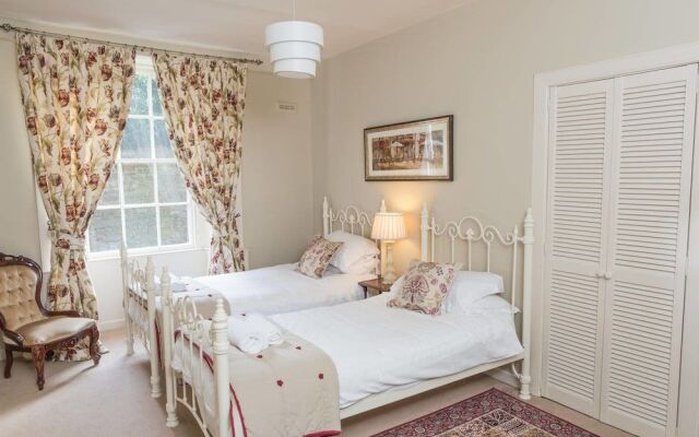JOIVY Stylish Heart of Edinburgh Gem