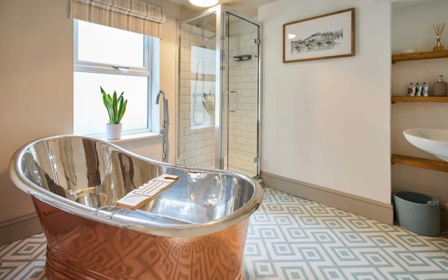 Host Stay Emerald Beach House