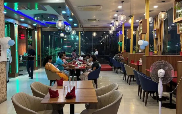 Hotel New India