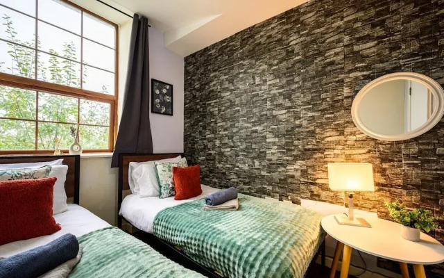 Rochdale Riverside Retreat