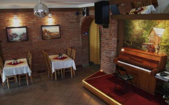 **Hotel Mazury & Restaurant