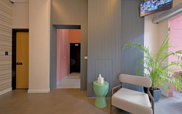 Comfy Apart Hotel