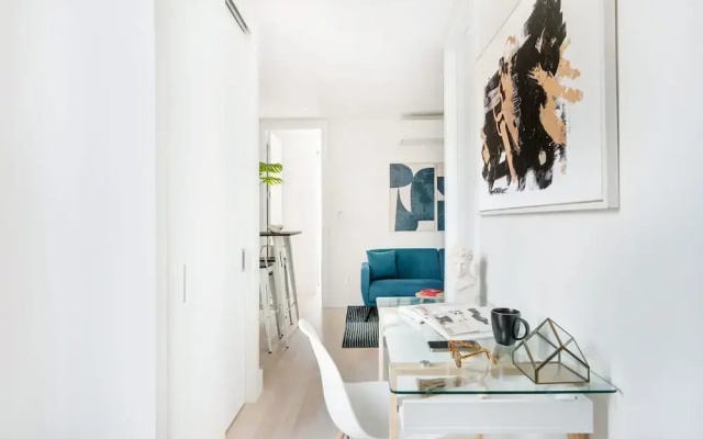 48-4fe 2BR Prime Midtown West