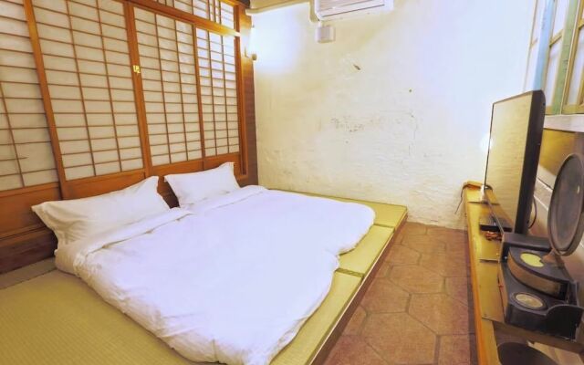 Moon House Tainan