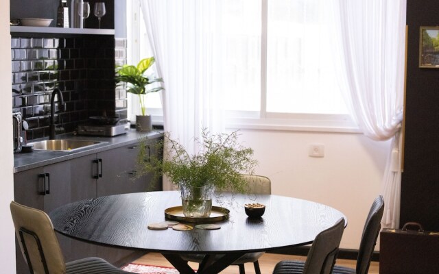 Artistic Vibes Haifa Hub by Sea N' Rent