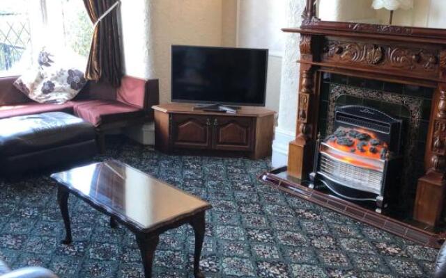 Bayona Guest House