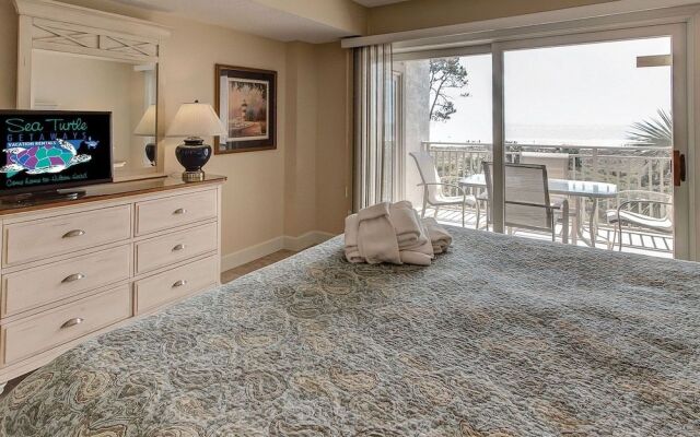 Shorewood 310 by RedAwning