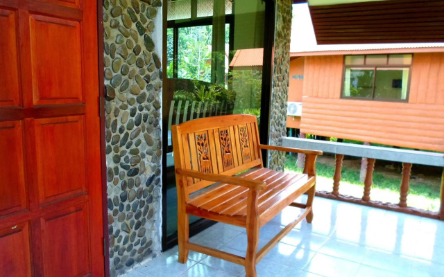 Khao Sok Riverfront Resort