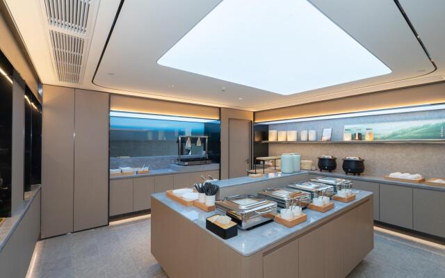 JI Hotel Shenzhen Futian Shawei Metro Station