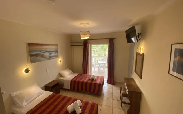 Anita And Nikos Studios Apartments