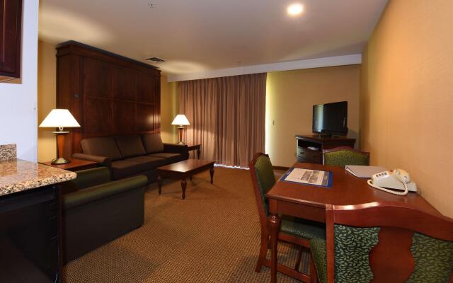 Best Western Plus Ahtanum Inn