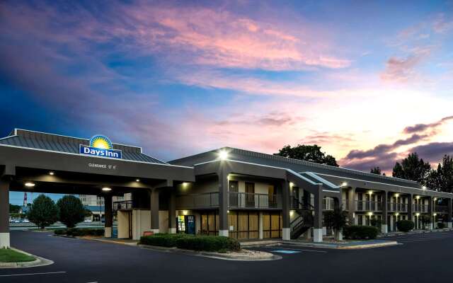 Days Inn by Wyndham Wilson