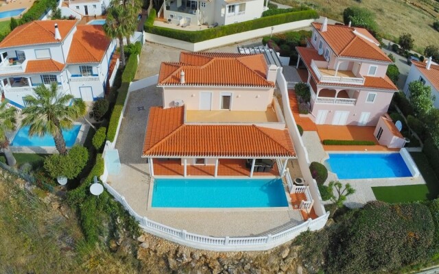 D08 - Bay View Villa in Vale da Lama