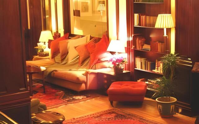 Pine Trees Hotel