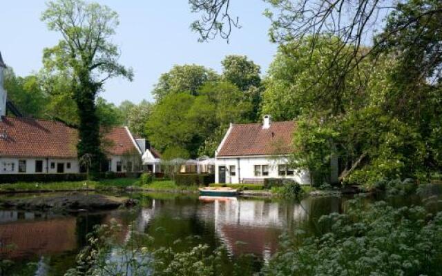 Het Kasteel Van Rhoon - Het Koetshuys