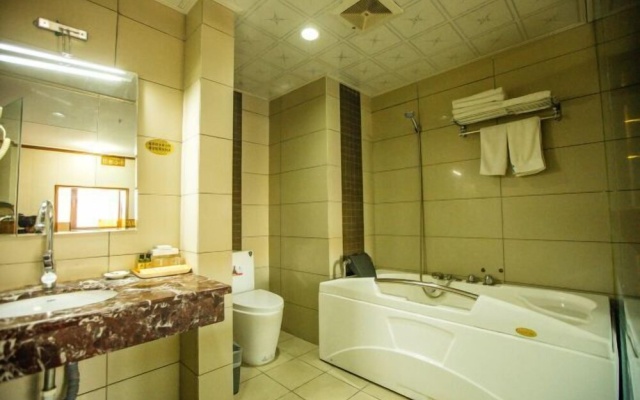 Nanhai Lvzhou Hotel – Bathroom – Fushun